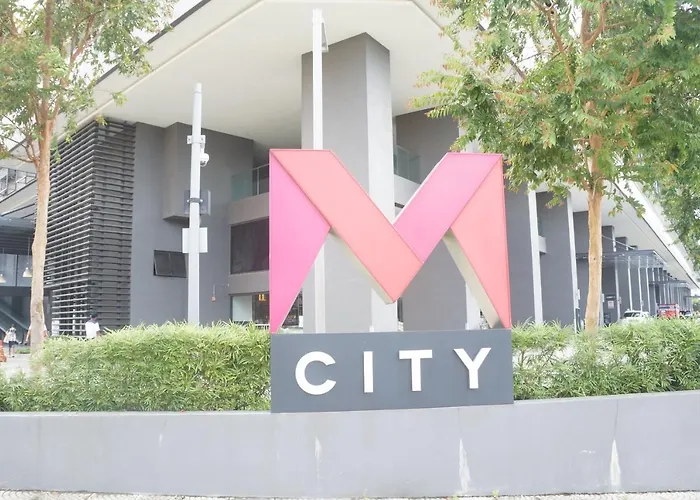 M City Lake View 1+1 Room
